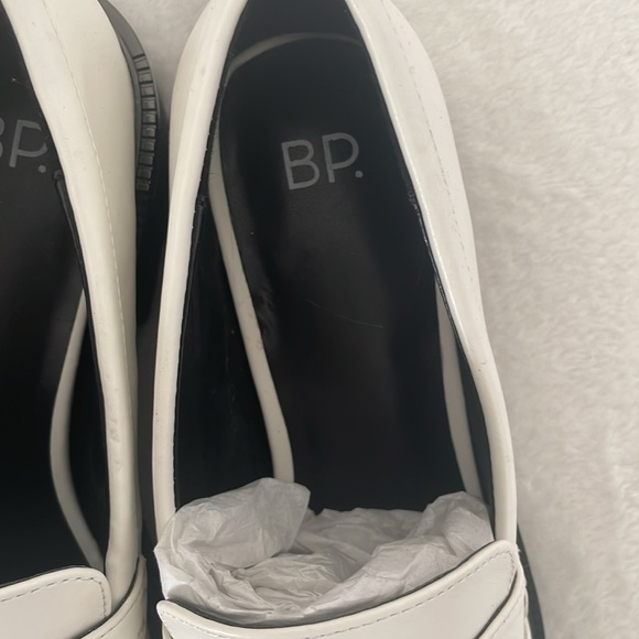 BP White Loafers - Picture 2 of 7